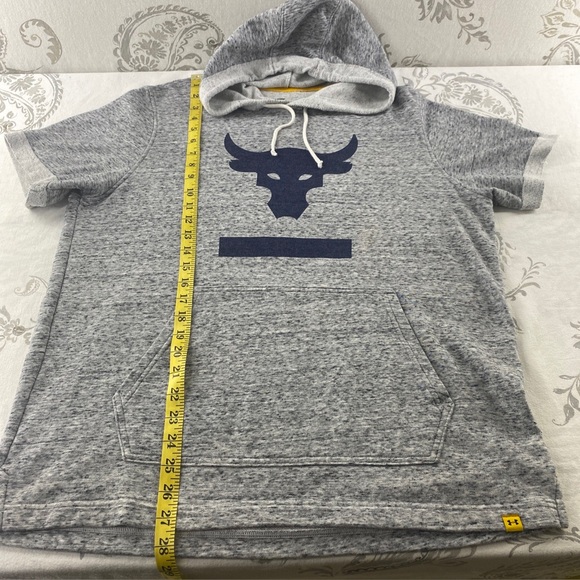 Under Armour × Proiect Rock French
Terry Short Sleeve Hoodie Size LG - Picture 4 of 8